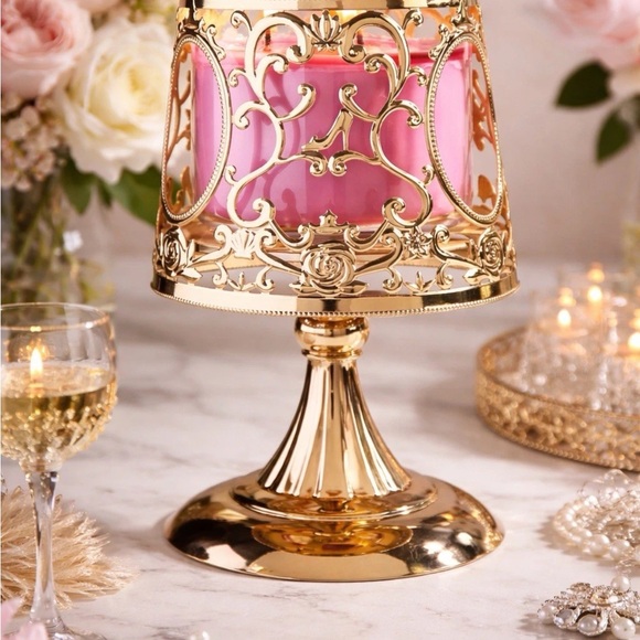 NEW Bath & Body Works Disney Princess Royal Lamp 3 Wick Candle Holder Gold NWT - Picture 8 of 8